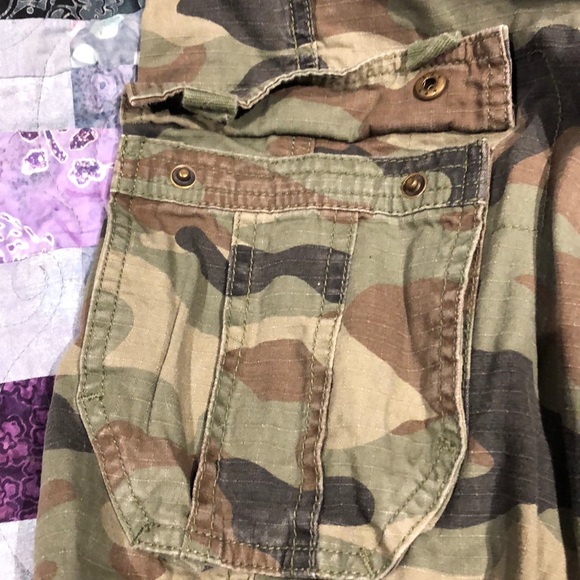 Men’s cargo shorts - Picture 3 of 5
